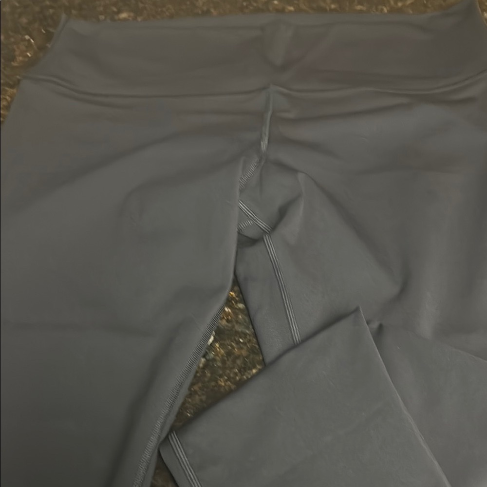 Stylish black Lulu Leggings